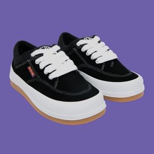 Unif Phoebe Sneakers size 7